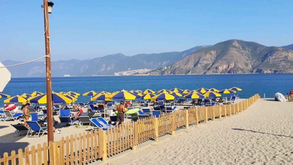 Panorámica completa de Playa de Messina 26, playa de Messina