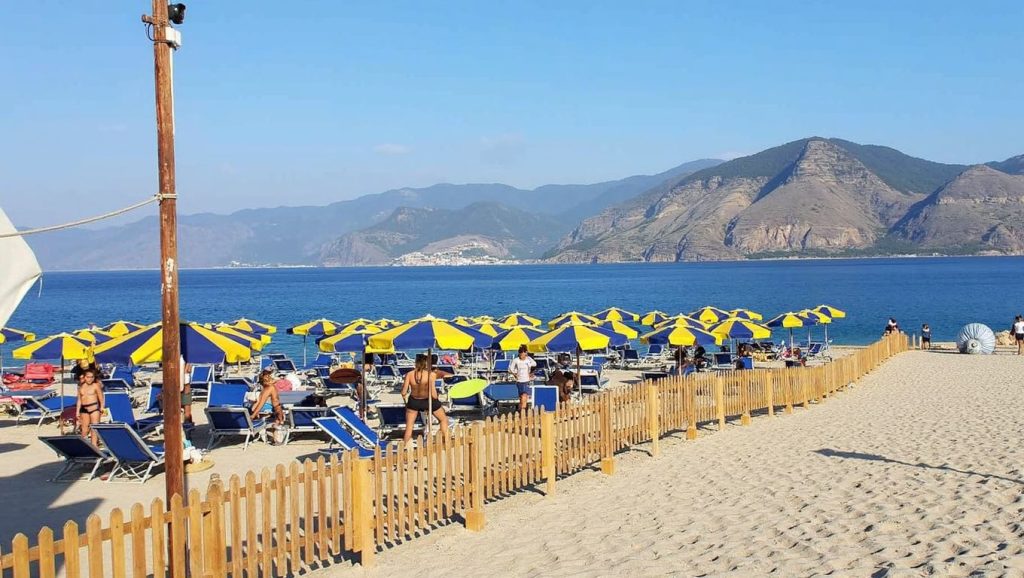 Vista del litoral en Playa de Messina 32, Messina