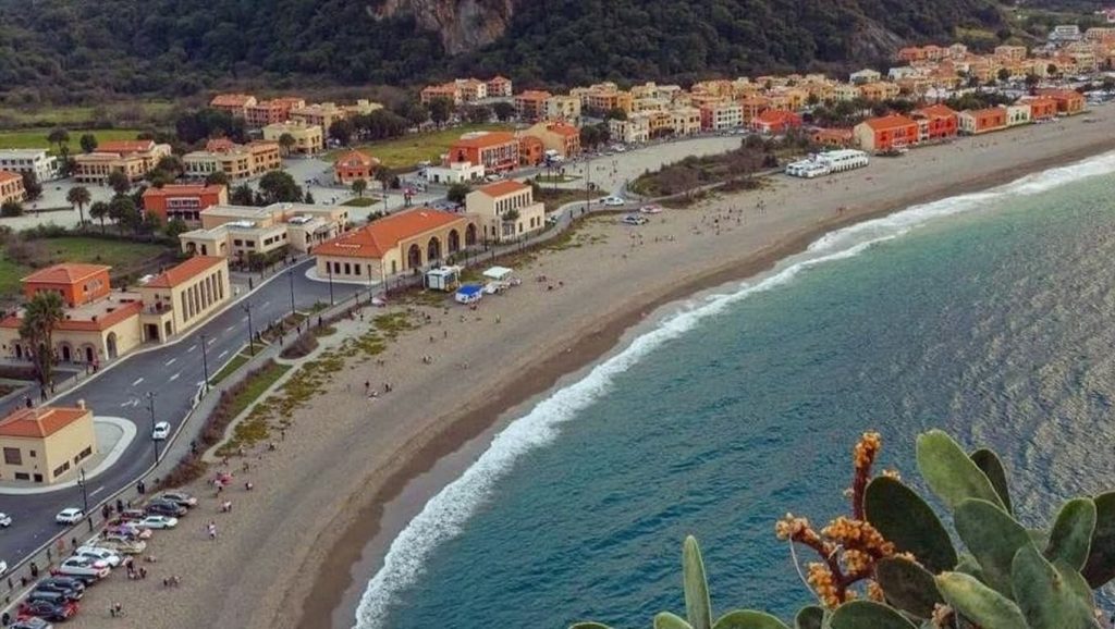 Panorámica de Playa de Milazzo 4 con cielo despejado, Milazzo