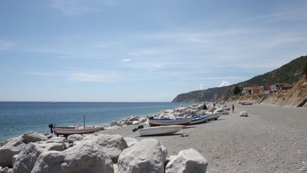 Playa de Scaletta Zanclea 16 — foto 1 de 6
