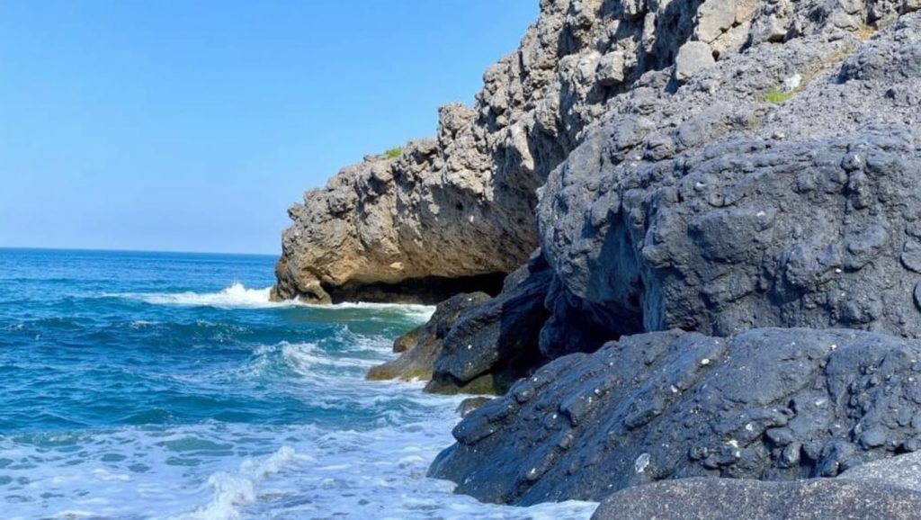 Panorámica completa de Playa de Scaletta Zanclea 2, playa de Scaletta Zanclea