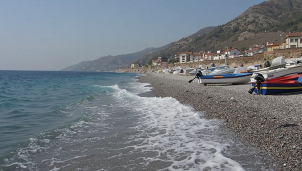 Horizonte desde Playa de Scaletta Zanclea 5, Scaletta Zanclea, Sicilia
