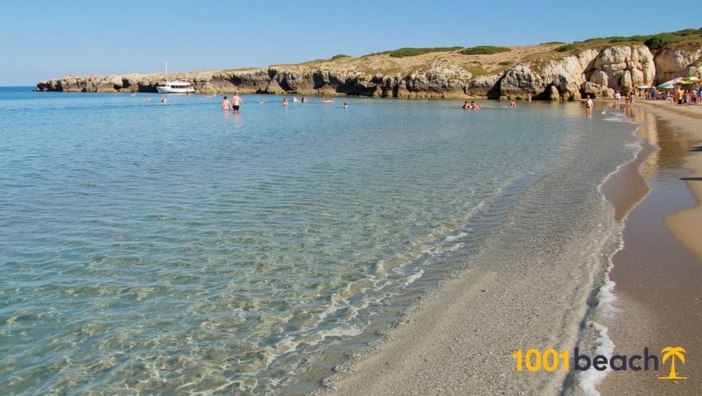 Primer plano de la orilla de Playa de Siracusa 15, Siracusa