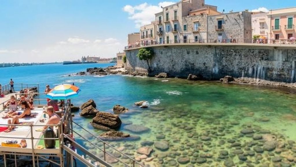 Playa Siracusa 5 desde la arena, Siracusa, Sicilia