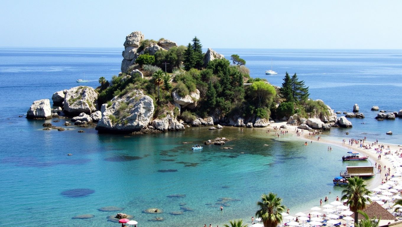 Aguas cristalinas en Sicilia