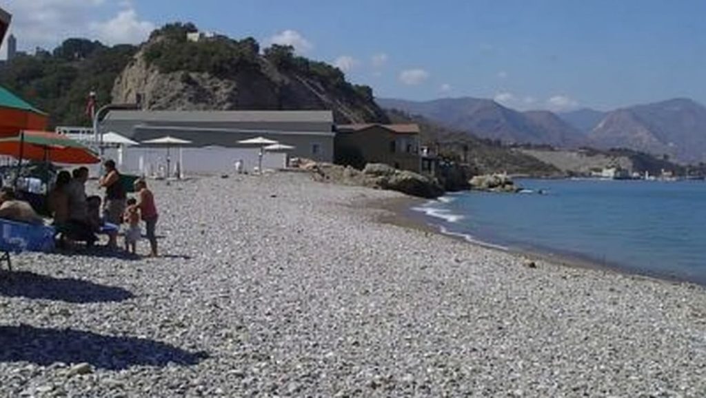 Acceso a Playa de Termini Imerese 10 desde el aparcamiento, Termini Imerese