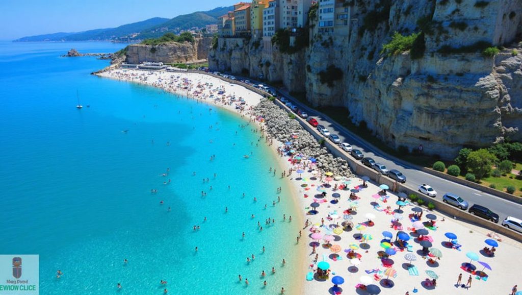 Orilla tranquila de Playa de Termini Imerese 4, playa de Termini Imerese