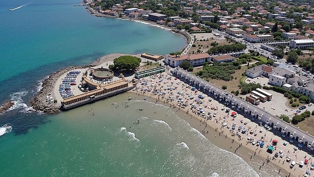 Arena y orilla en Playa de Trabia 3, Trabia, Sicilia