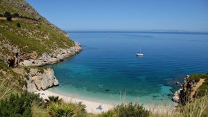 Playa de Valderice 2