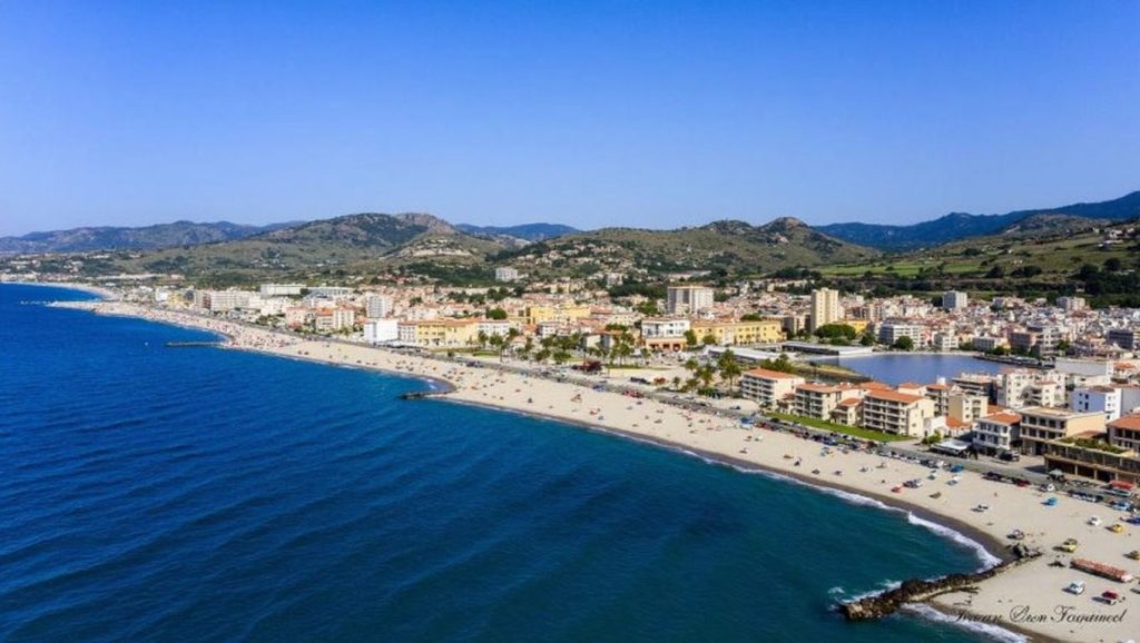 Arena y mar en Playa de Villafranca Tirrena 13, Villafranca Tirrena, Sicilia