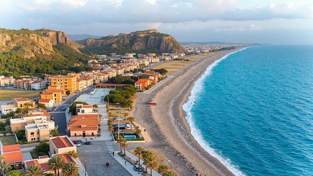 Playa de Villafranca Tirrena 5 — foto 1 de 6