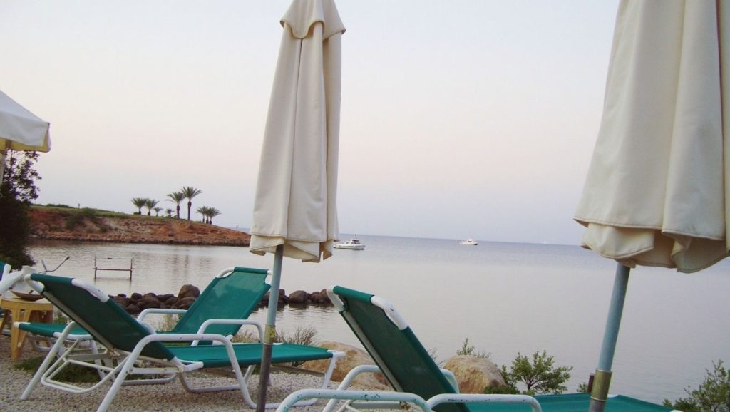 Costa de ? desde Derinya Halk Plajı, Chipre