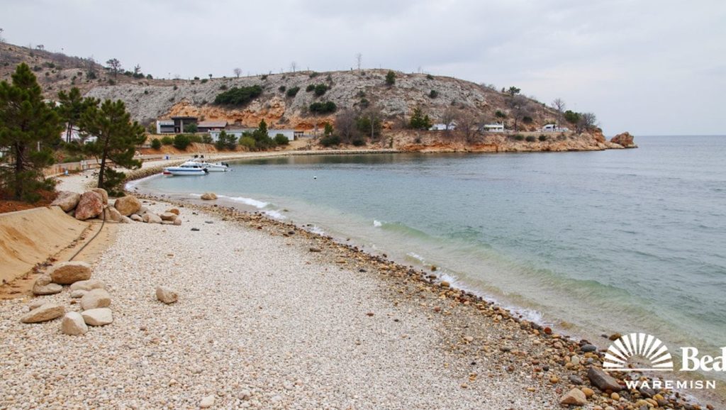 Amplio horizonte marino en Duboka Kruščica, Croacia