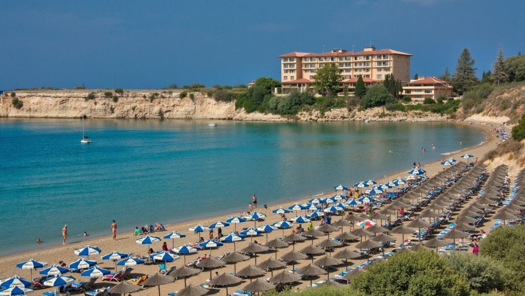 Oleaje en la orilla de Elysium Beach, costa de ?