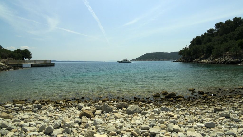 Grabrovica beach (Ustrine, Cres) — foto 3