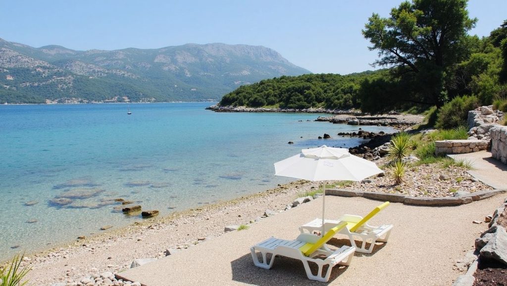 Amplio horizonte marino en Gradska plaža Banje, Croacia