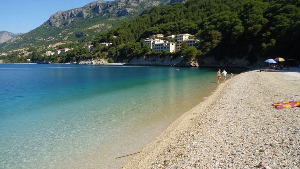 Línea de costa en Grdni do, Croacia