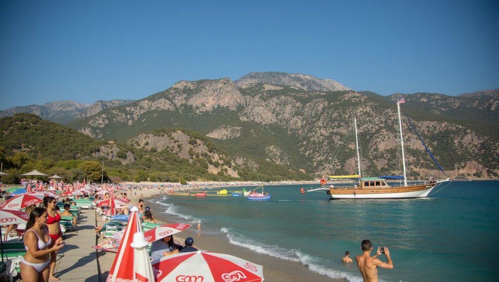 ION CLUB Windsurf Beach (Çeşme, Turquía) — foto 3