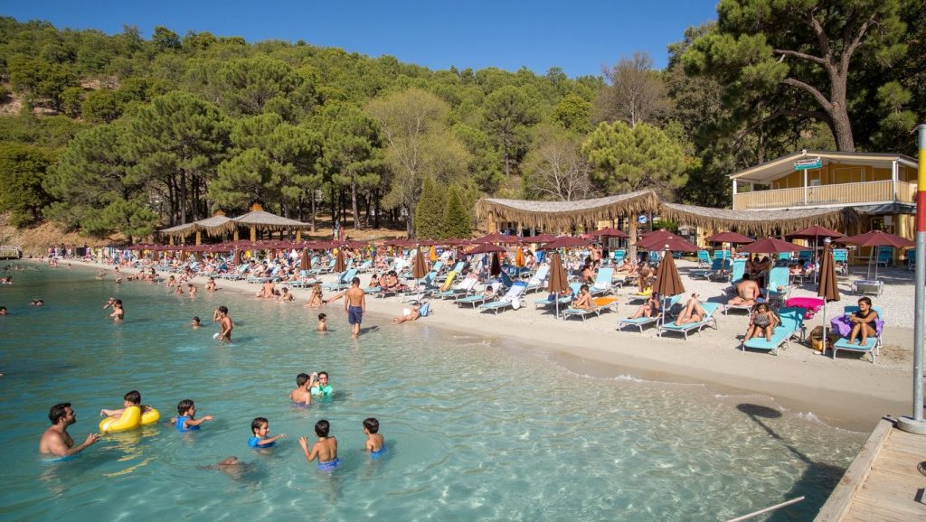 ION CLUB Windsurf Beach (Çeşme, Turquía) — foto 5