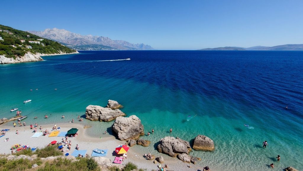 Detalle de arena y agua en Jaz, Croacia