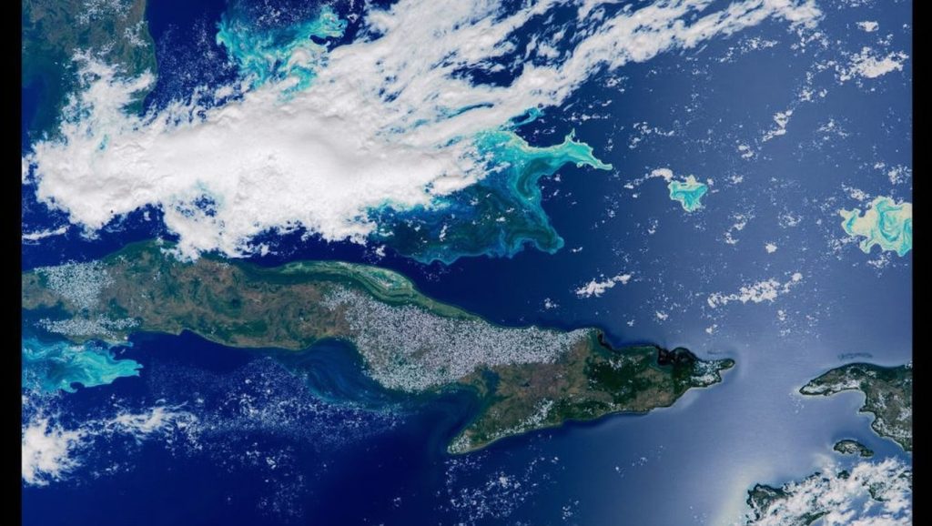 Agua y arena en Jibacoa, La Habana