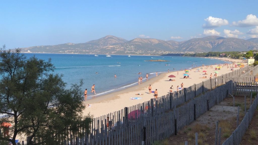 Línea de costa en Kite Beach, Porto-Vecchio