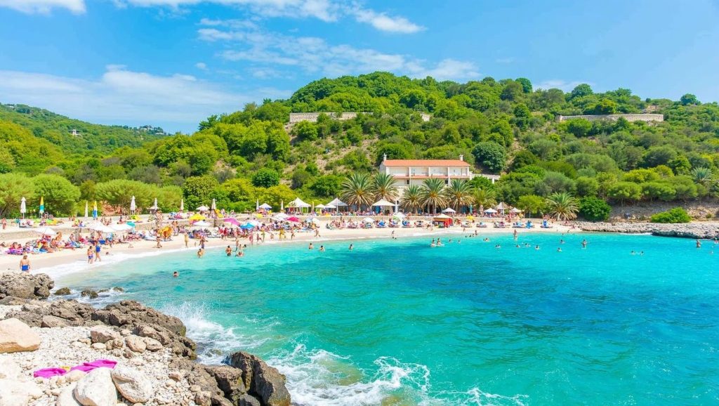 Agua y arena en Kraj, Croacia
