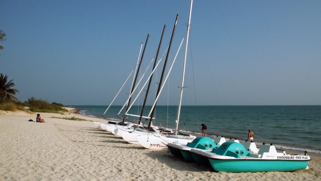 Camino de acceso a La Playita, Camagüey, Cuba