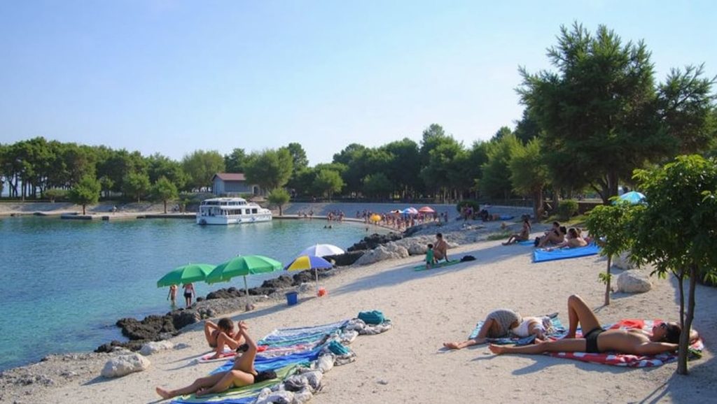 Vista amplia de Labadusa II beach en Okrug Gornji, Croacia