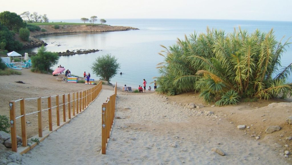 Vista de Latoyros Beach desde la orilla, ?