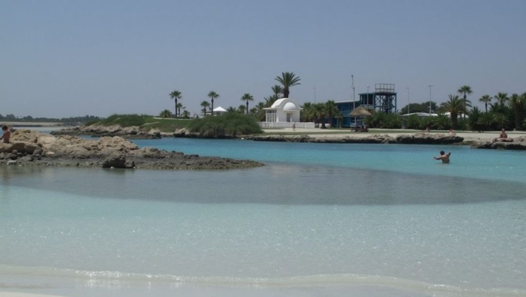 Amplio horizonte marino en Loutra Aphroditis Beach, ?