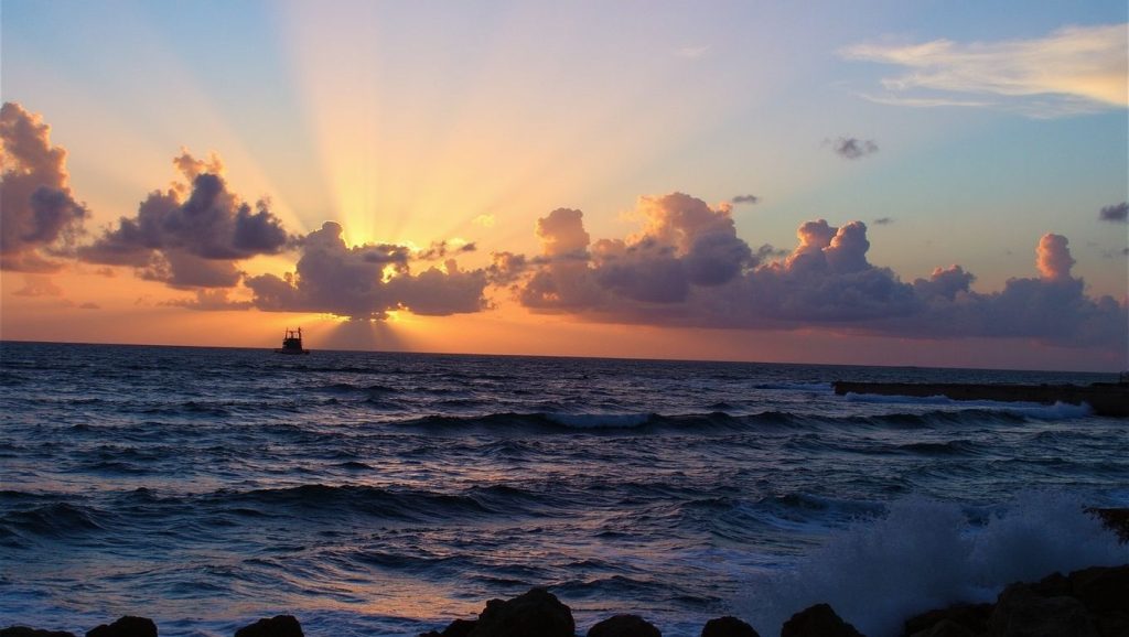 Panorámica de Mackenzie Beach con cielo despejado, ?