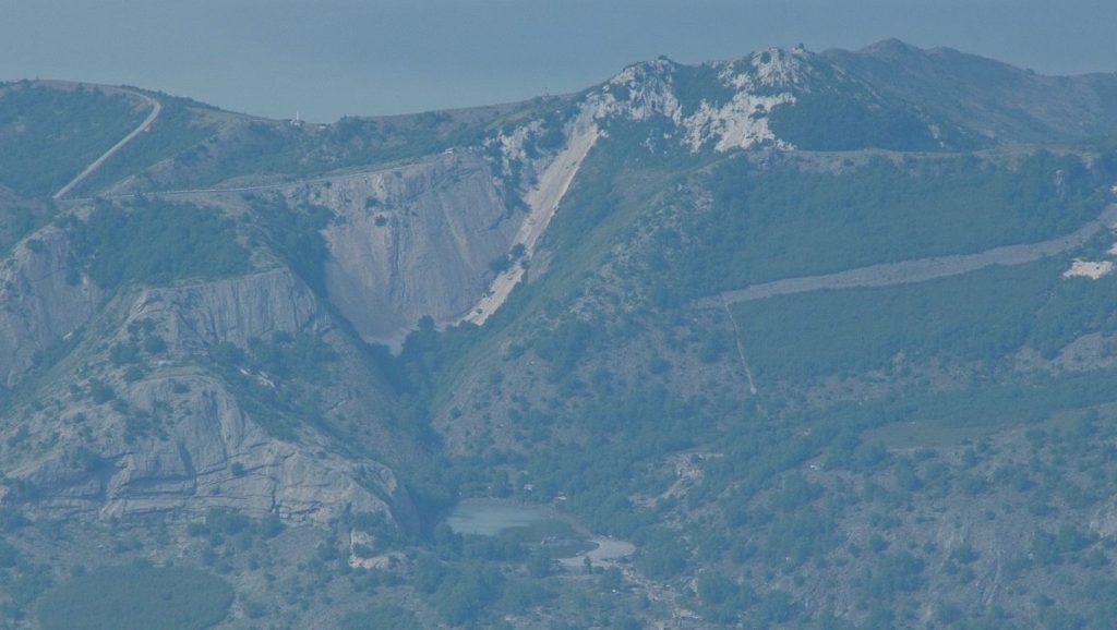 Arena y mar en Mali Pijesak, Ulcinj, Montenegro