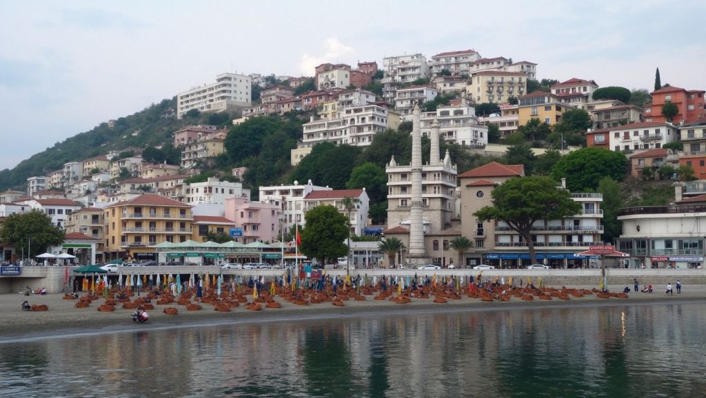 Detalle del agua en Mali Pijesak, Ulcinj, Montenegro