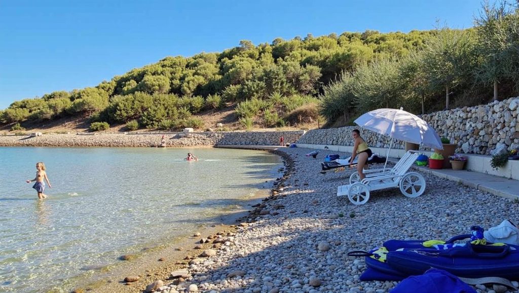 Arena fina en Milna, Croacia, Vis