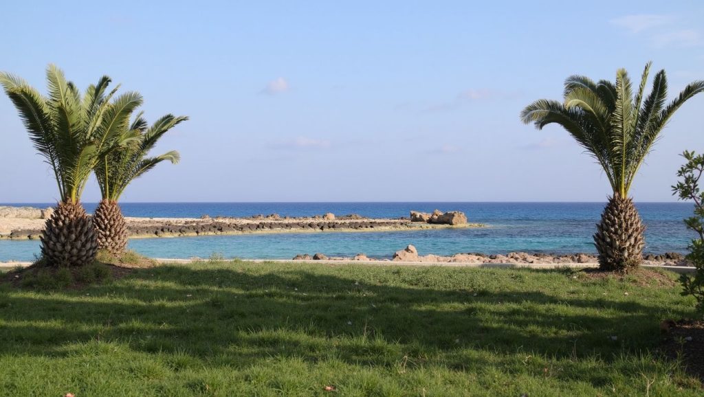 Acceso a Mouttes Beach desde el aparcamiento, ?
