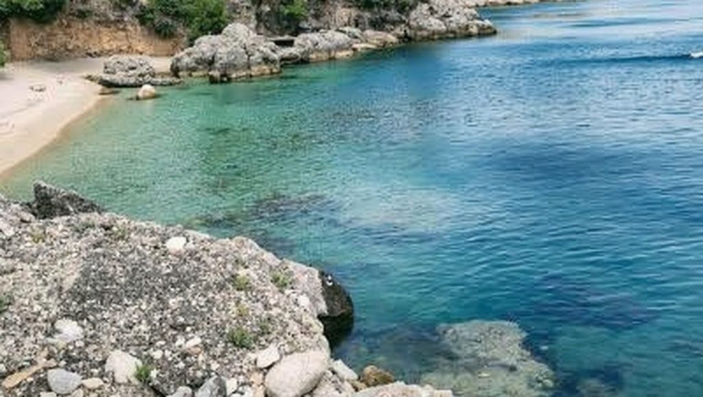 Amplio horizonte marino en Naturist Beach, Općina Sutivan