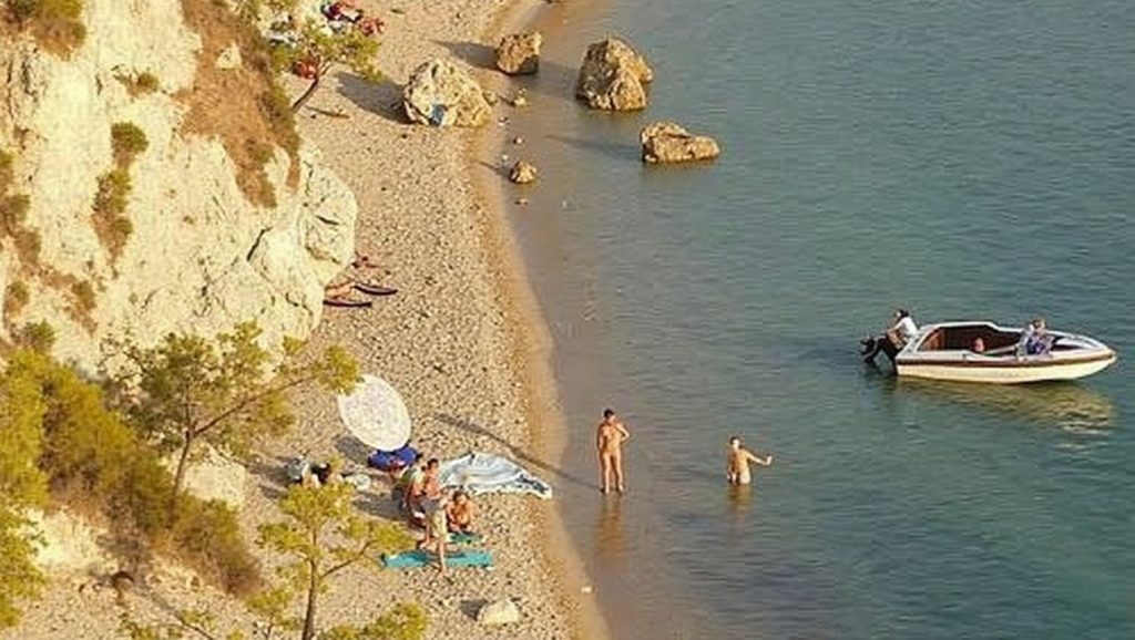 Nudist beach — foto 4 de 6