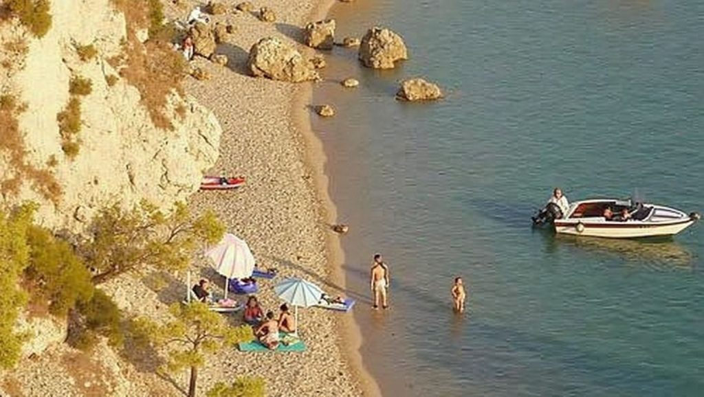 Vista del entorno de Nudist beach, Duba Pelješka, Croacia