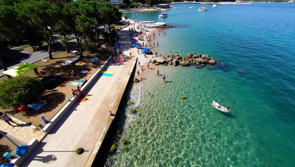 Nudistička plaža FKK (Dobrinj, Krk) — foto 2