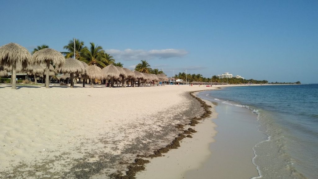 Detalle del agua en Parque de Arena, Santa Lucía, Cuba