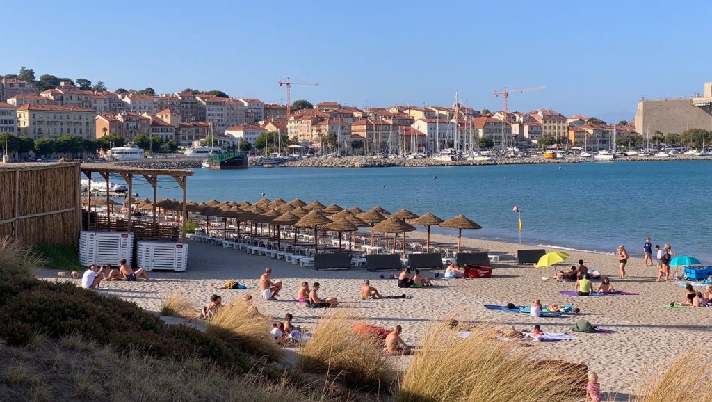 Panorámica completa de Pisciu Cane, playa de Porto-Vecchio