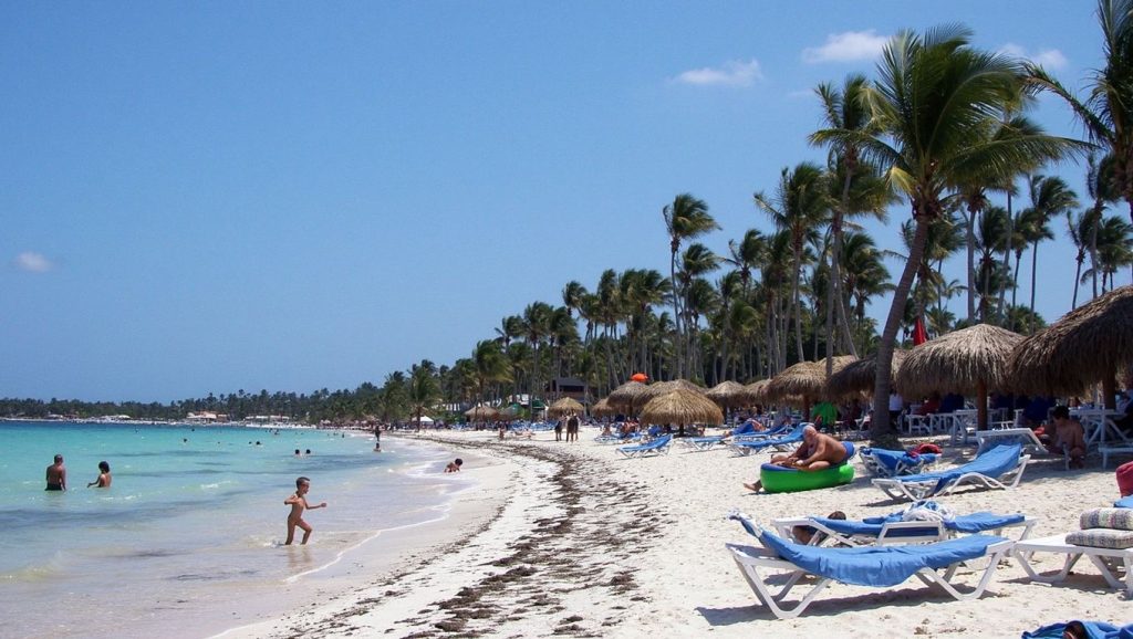 Horizonte desde Plaaya Caracoles, Santo Domingo, República Dominicana