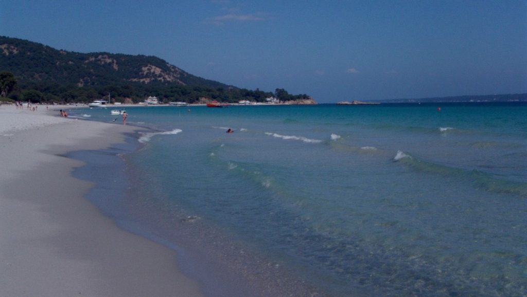 Panorámica de Plage de Bagheera con cielo despejado, Cap Corse