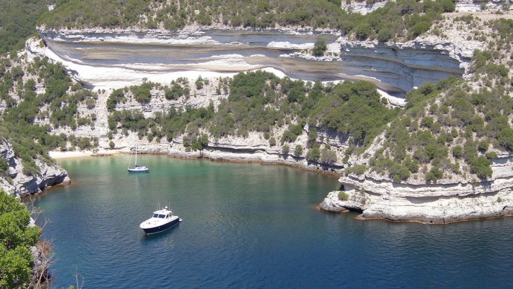 Arena y mar en Plage de Fautea, Porto-Vecchio, Córcega