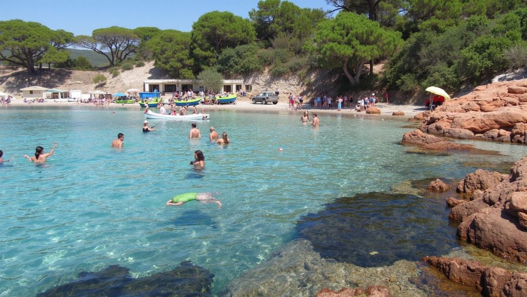Arena y mar en Plage de la Tour, Porto-Vecchio, Córcega