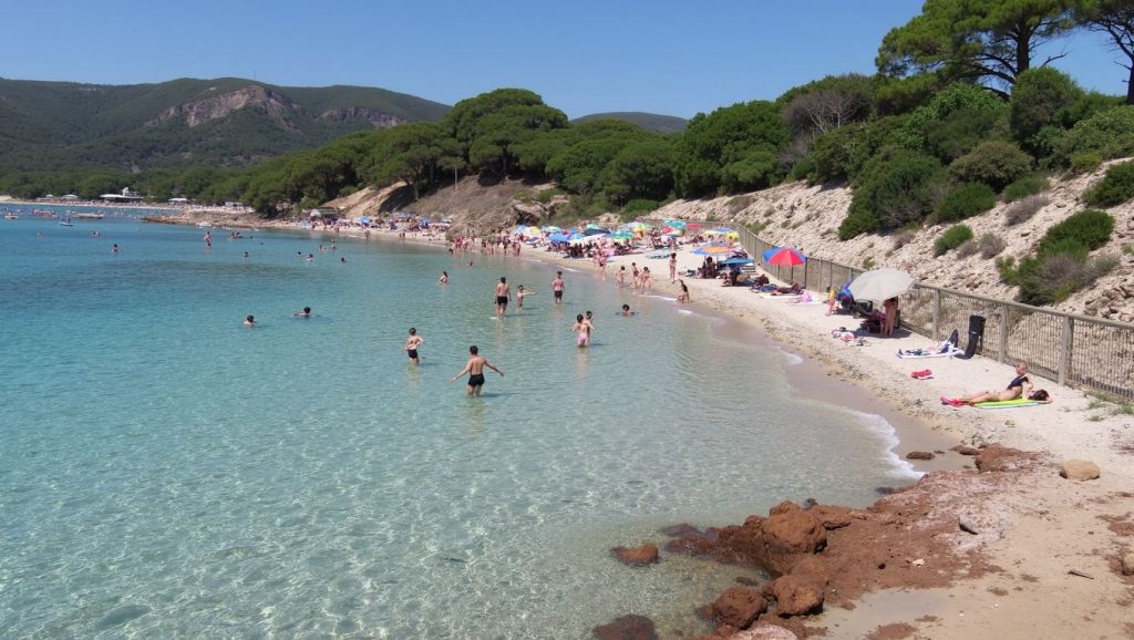 Línea de costa en Plage de la Tour, Porto-Vecchio
