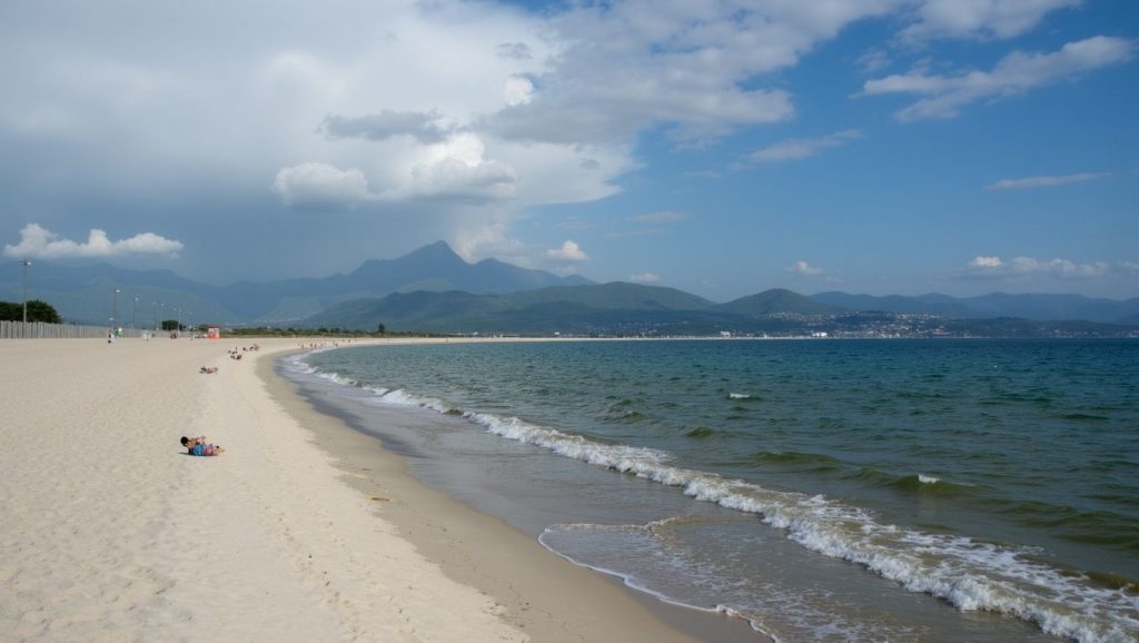 Arena y mar en Plage de Prunete, Cap Corse, Córcega