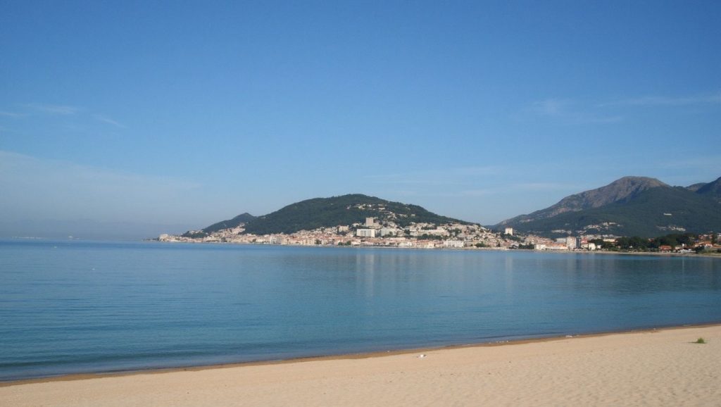 Plage de Tettola (Bastia, Córcega)