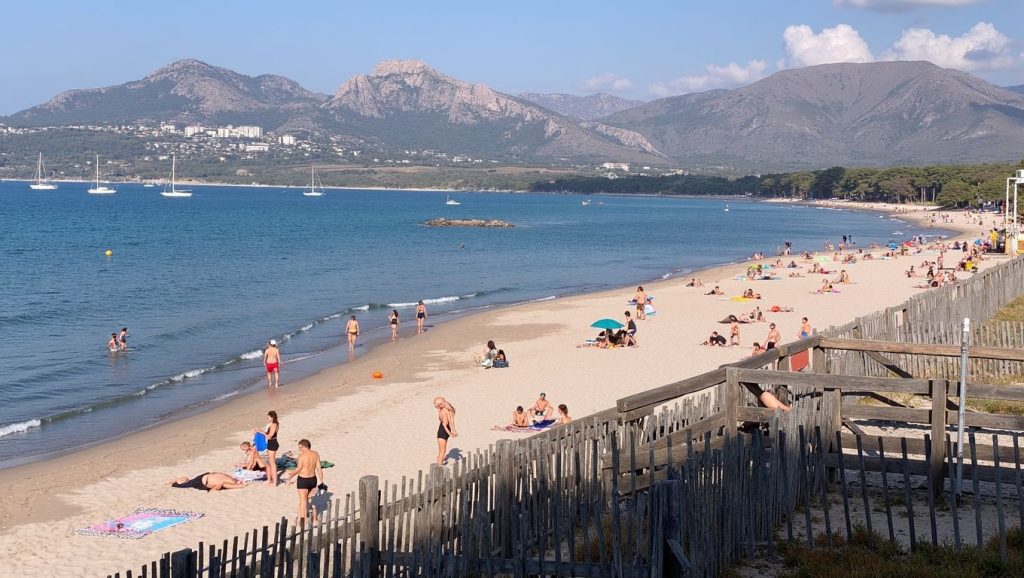 Panorámica completa de Plage de Tradicettu, playa de Propriano